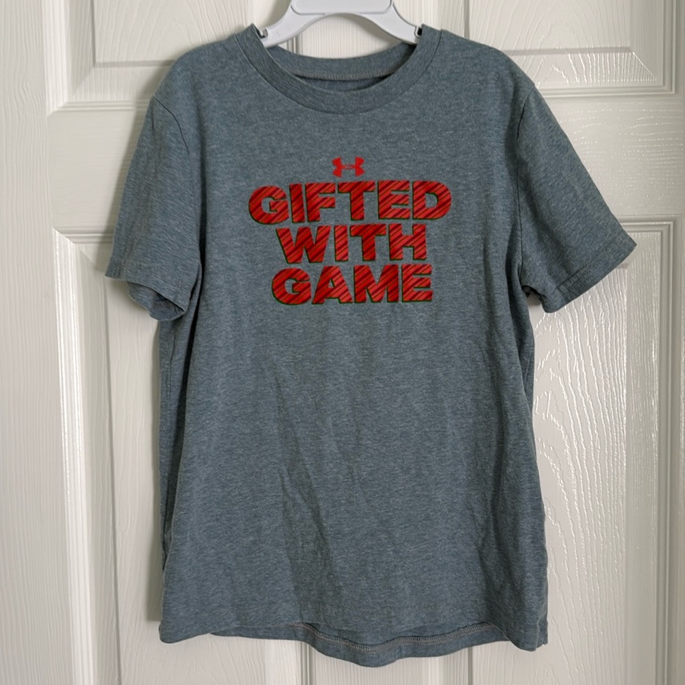 Boys UA t-shirt